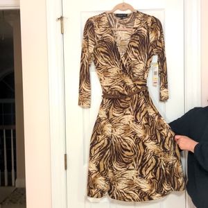 Jones New York Animal Print V-Neck Dress, Size M